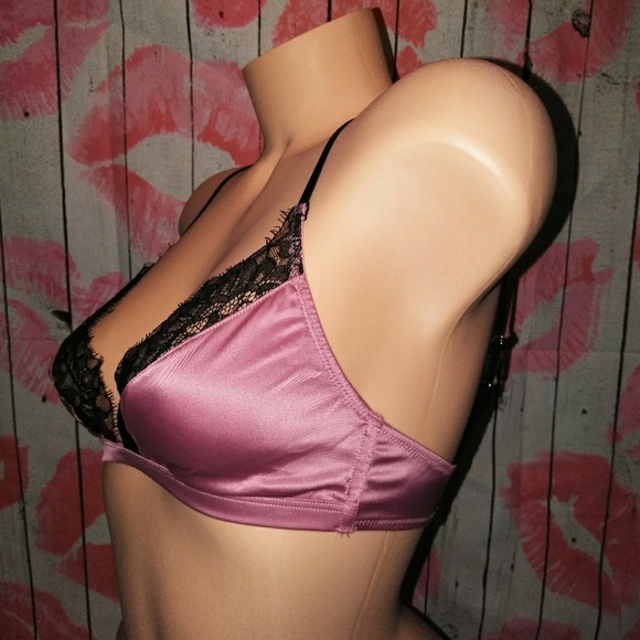 Victoria's Secret unlined bra - Picture 3 of 4
